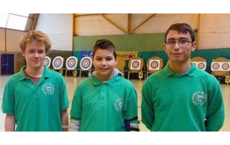 Les jeunes archers en concours à Plogastel Saint Germain